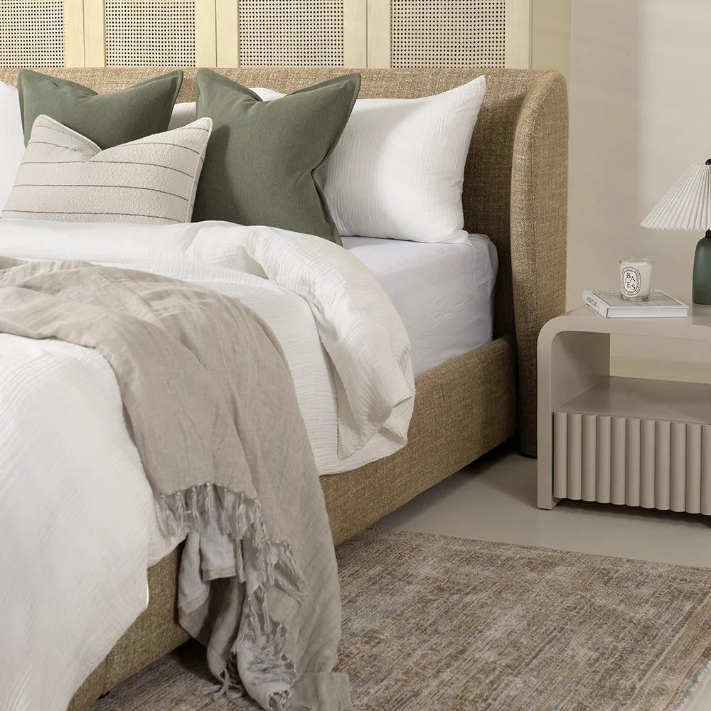 Livia - 22:20 - Ochre Brown