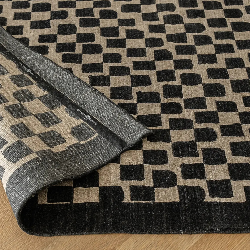 Chess Ebony Runners
