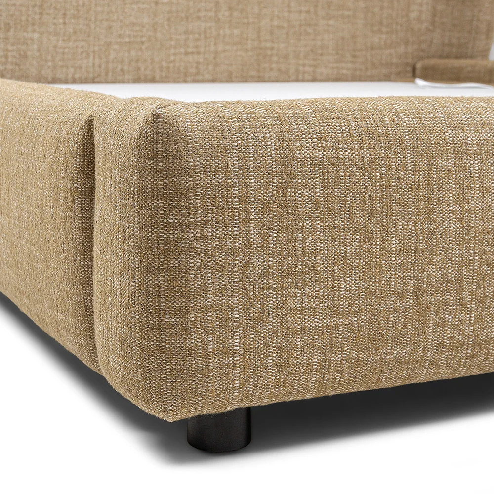 Livia - 22:20 - Ochre Brown