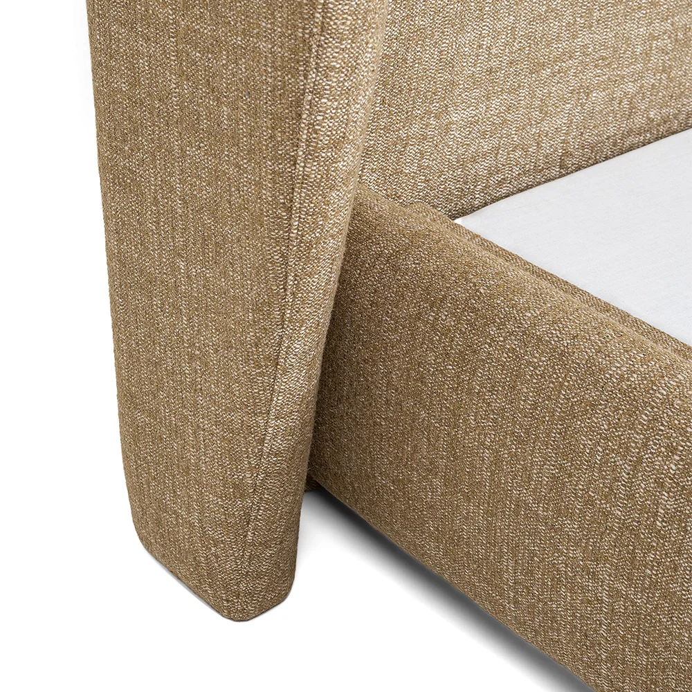 Livia - 22:20 - Ochre Brown